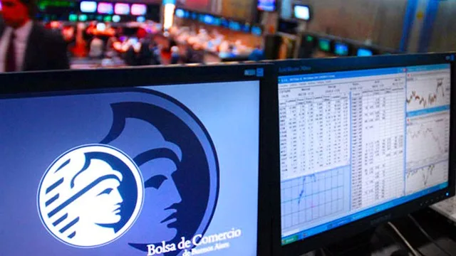 Gráfico del Merval y bonos soberanos en pantalla de trading con velas alcistas